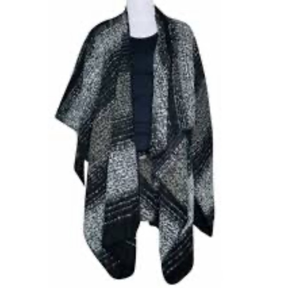 WOOLRICH Super Soft Grey/ Black/ White Gradient Serape Wrap Cape Poncho Pashmina - Picture 1 of 6